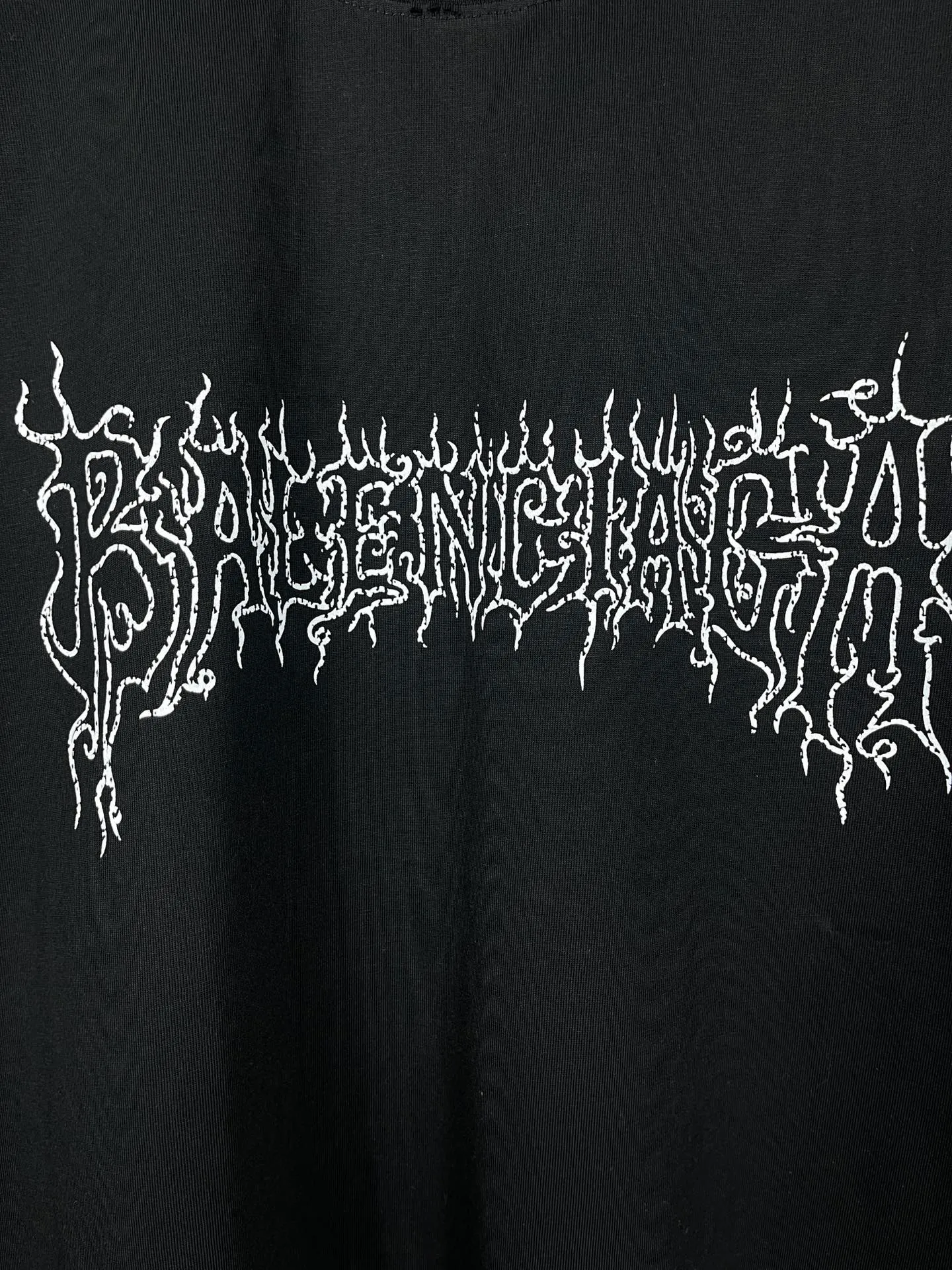 【 . Quality】BALENCI*GA/ .2024New Arrival LOGO T 。 . Authentic ， ！ ZP 。 260 ， . ， ，。 。Classic LOGO ， ， 。 . ， ， ， OS . Same Style ：BL 233303 ：Black，White，Yellow， Size：XS L